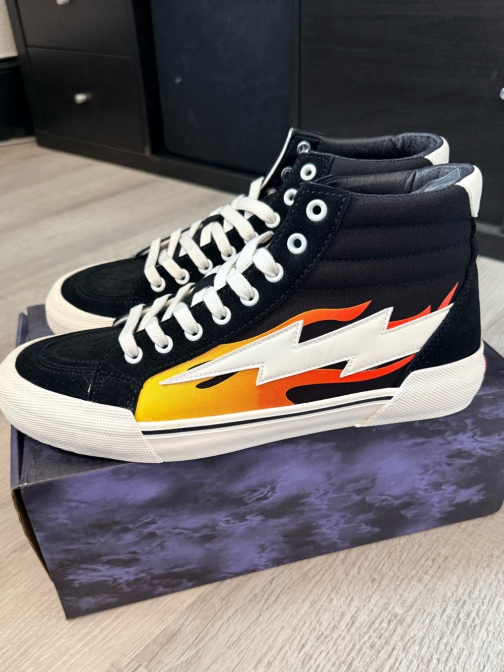 New Revenge X Storm vol 2 black flame hightop sneakers Size 9 - Picture 2 of 7